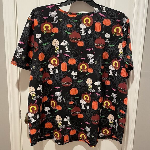 Medical Scrubs Peanuts Snoopy Charlie Brown Halloween Women’s Plus Size 3X NEW - Picture 2 of 11